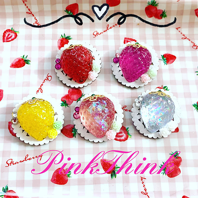 ハンドメイドアクセサリー/いちご/ハンドメイド/メルヘン/ゆめかわ...などのインテリア実例 - 2022-02-22 14:03:25
