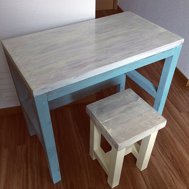 机/ミシン台/ダイソー塗料/机DIY/ダイソー...などのインテリア実例 - 2018-04-04 09:46:47