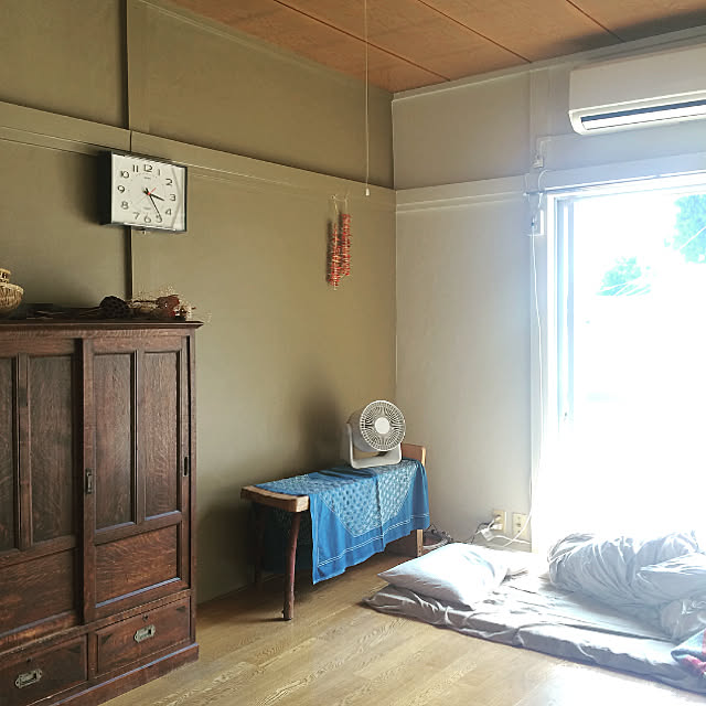ベンチ 昭和レトロのおすすめ商品とおしゃれな実例 | RoomClip ベンチ 昭和レトロのおすすめ商品とおしゃれな実例 | RoomClip