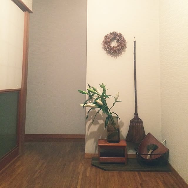 リース/掃除道具/廊下の飾り/花瓶/ほうき...などのインテリア実例 - 2016-11-23 21:41:18