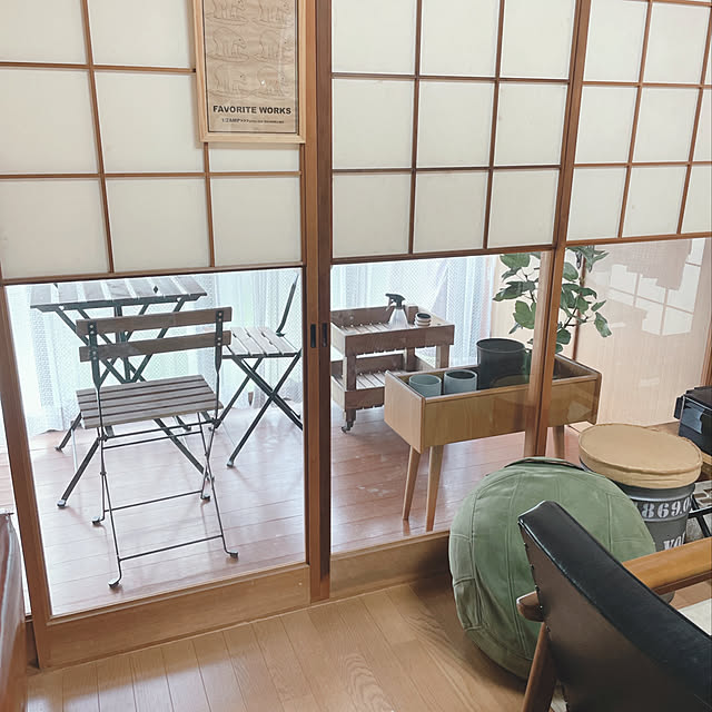刈9 2枚組 雪見障子風桟 花柄小紋模様ガラス 装飾組木X模様 菊 刈9 2枚組 雪見障子風桟 花柄小紋模様ガラス 装飾組木X模様 菊