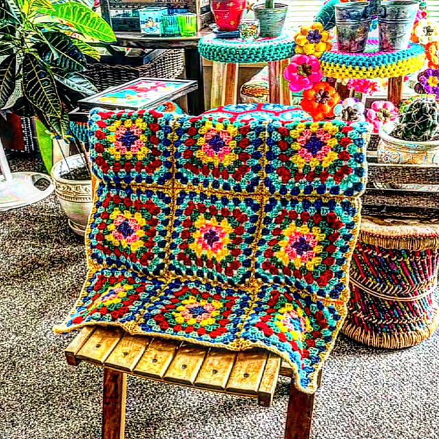 ハンドメイド グラニースクエア編みのおしゃれなアレンジ・飾り ハンドメイド グラニースクエア編みのおしゃれなアレンジ・飾り