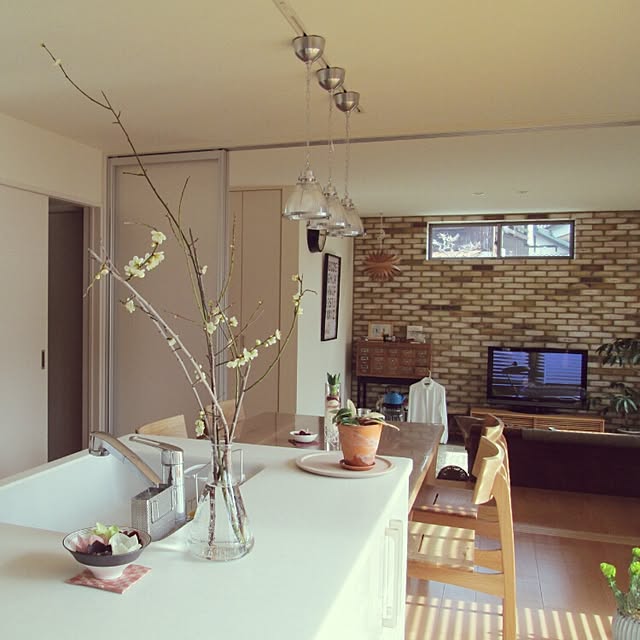 部屋全体/シンプルなスペース/朝日/あんまり、ごちゃごちゃ置かない部屋のインテリア実例 - 2015-11-22 06:54:00
