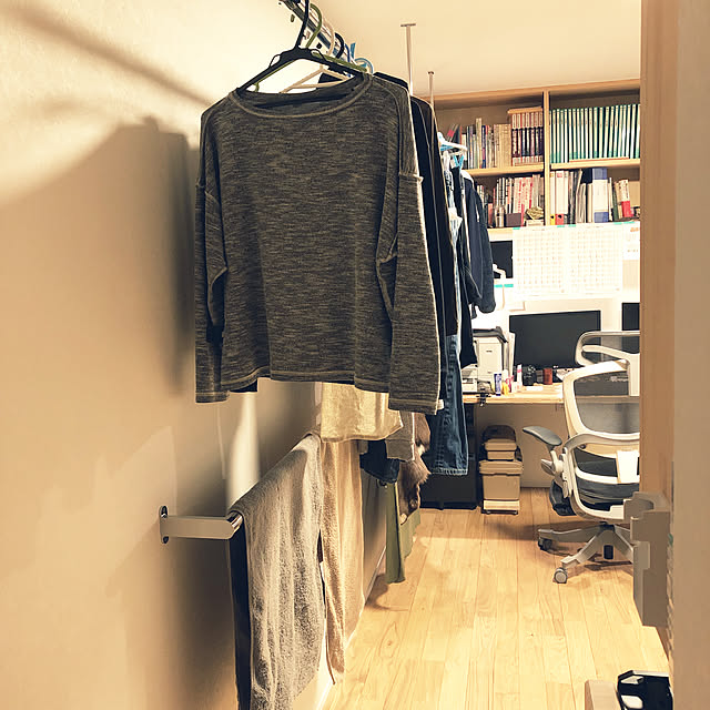 部屋干しスペース/寝室兼書斎/ベッド周り/部屋干し/WB工法...などのインテリア実例 - 2022-04-01 20:59:09