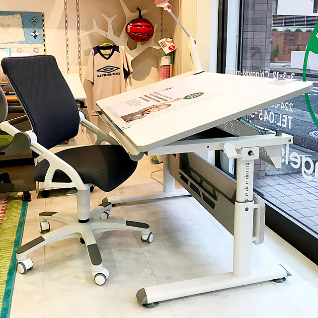 子ども部屋/北欧家具/子供家具/海外の学習机/傾斜デスク...などのインテリア実例 - 2021-11-27 14:07:32