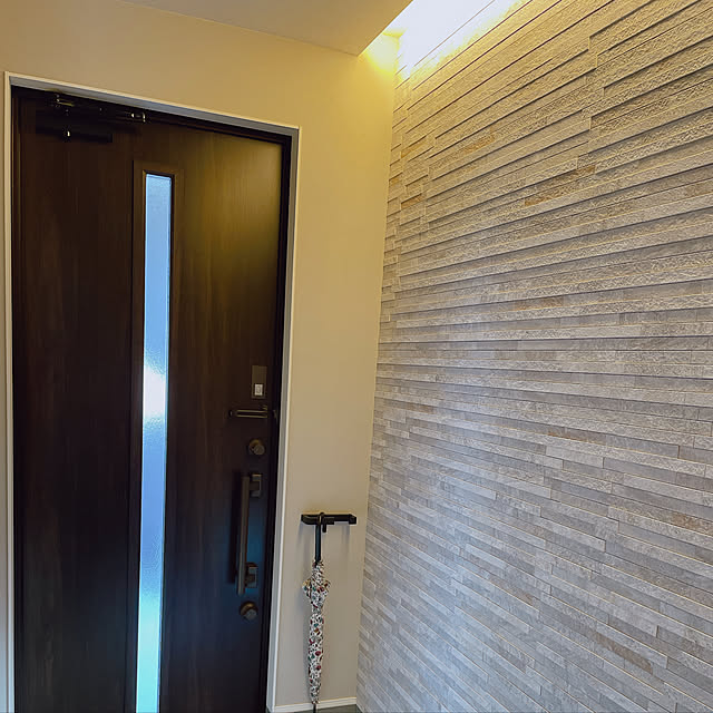 cocosuki.homeの-【あす楽】【在庫あり】【森田アルミ工業】【玄関】【傘掛け】玄関用マルチフック エントランスフック ViK「ヴィク」 ブラックの家具・インテリア写真