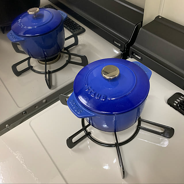 Johnny98115のストウブ(Staub)-ストウブ(Staub) 「 ラ ココット de GOHAN ブラック S 12cm 」 ご飯鍋 炊飯 1合 鋳物 ホーロー 鍋 炊飯器 【日本正規販売品】 La Cocotte de GOHAN 40509-653の家具・インテリア写真