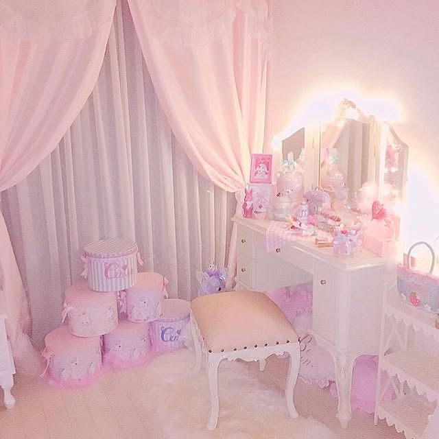 姫系 ゆめかわのおしゃれなインテリア・部屋・家具の実例 姫系 ゆめかわのおしゃれなインテリア・部屋・家具の実例