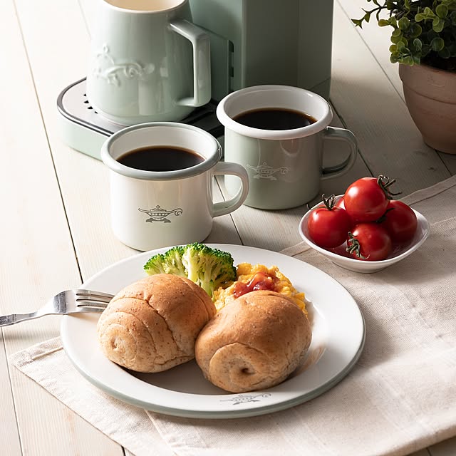 ホーロー食器のおすすめ商品とおしゃれな実例 | RoomClip ホーロー食器のおすすめ商品とおしゃれな実例 | RoomClip
