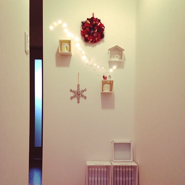 玄関/入り口/キャンドルホルダー/LEDキャンドル/ダイソー/クリスマスリース...などのインテリア実例 - 2015-12-03 17:20:15