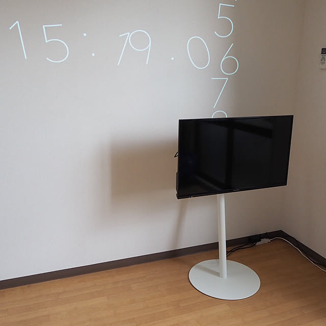 24〜45V型対応 WALL テレビスタンド anataIRO KONAYUKI−粉雪 24〜45V型対応 WALL テレビスタンド anataIRO KONAYUKI−粉雪