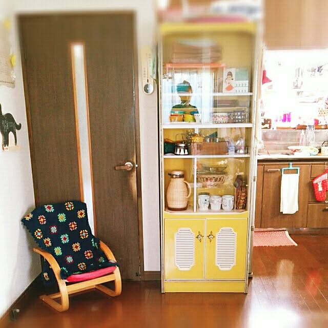 昭和レトロポップ レトロ食器棚のおすすめ商品とおしゃれな実例 昭和レトロポップ レトロ食器棚のおすすめ商品とおしゃれな実例