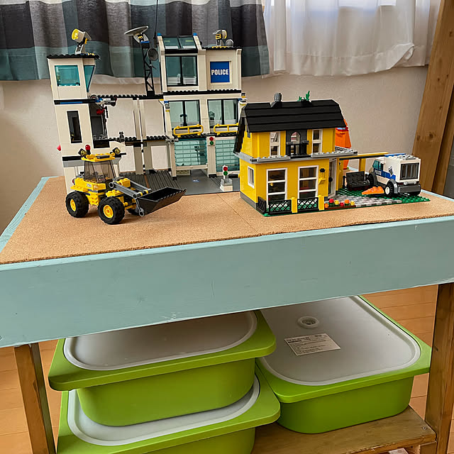 DIY/LEGO台/100均コルクシート/机のインテリア実例 - 2021-10-30 11:44:32