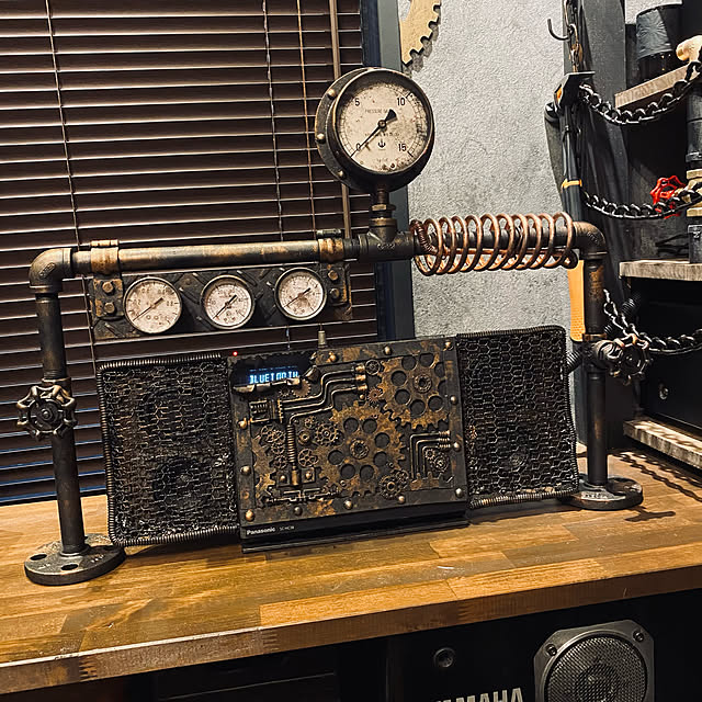 棚 スチームパンクのおしゃれなインテリア・部屋・家具の実例