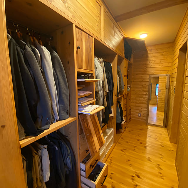 壁/天井/ウォークインクローゼット DIY/ウォークインクローゼット/クローゼット 収納/クローゼットDIY...などのインテリア実例 - 2026-05-01 18:02:42