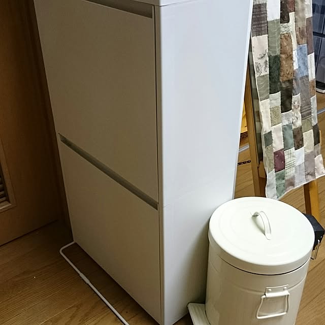 無印良品 ブリキ缶のおしゃれなアレンジ・飾り方のインテリア 無印良品 ブリキ缶のおしゃれなアレンジ・飾り方のインテリア