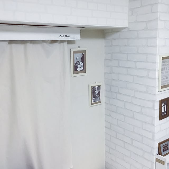 ベッド周り/カーテン 手作り/転写シール/レンガ壁紙/DIY...などのインテリア実例 - 2016-03-14 13:11:38