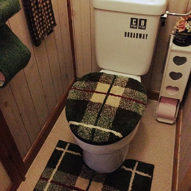 バス/トイレ/板壁風壁紙/トイレカバー/トイレ改造計画/トイレマット...などのインテリア実例 - 2015-09-02 08:16:48