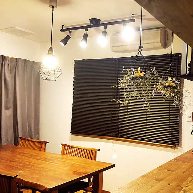 フェイクグリーン/ダイソー/照明/DIY/カフェ風...などのインテリア実例 - 2020-08-09 21:38:48