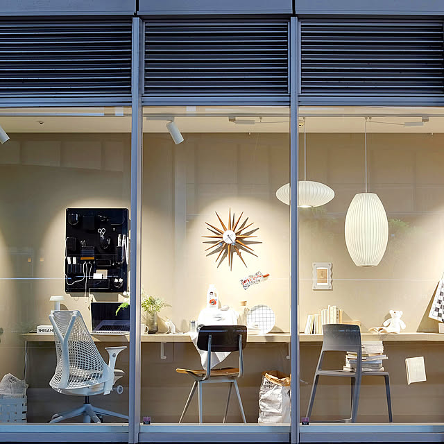 THE CHAIR SHOPのカバー写真