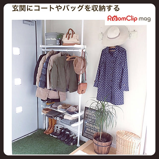 玄関/入り口/RoomClip mag/人工芝/頑丈つっぱりラック/山善...などのインテリア実例 - 2018-03-08 16:25:00