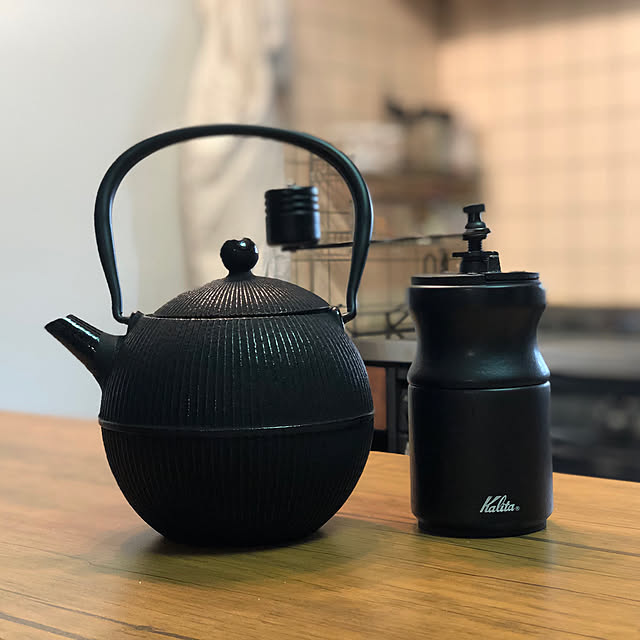 Amazon | 貴重 南部鉄器 湯釜 鉄瓶 松 2L | ノーブランド品 | 鉄瓶