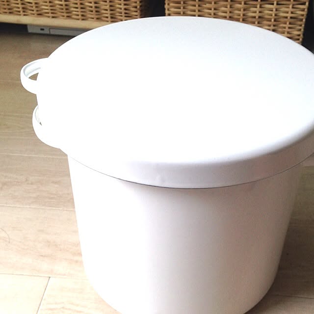 Koiya_chanの野田琺瑯-野田琺瑯 ラウンドストッカー 18 21 24 27cm シールふた付き ホワイトシリーズの家具・インテリア写真