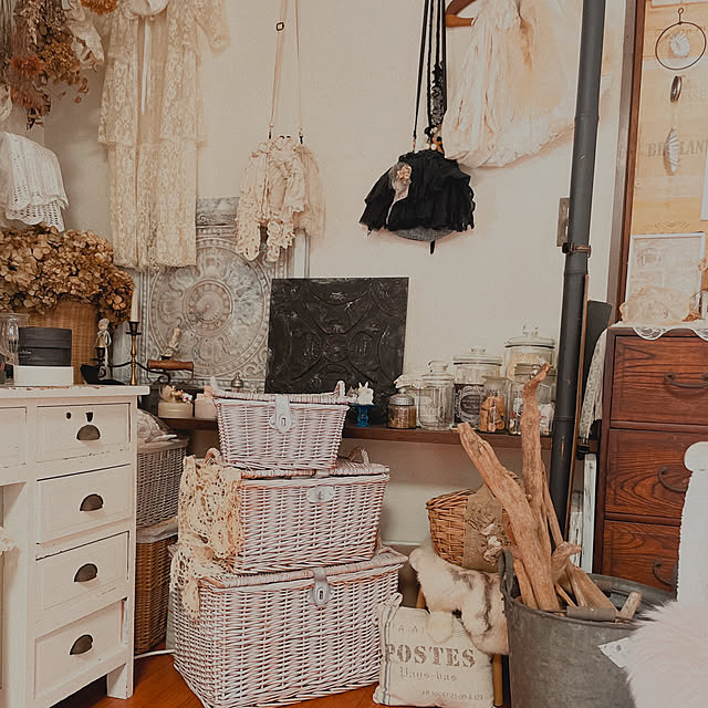 部屋全体/趣味部屋/ティンパネル/がま口ポシェット/かごバッグ...などのインテリア実例 - 2025-04-21 19:47:54