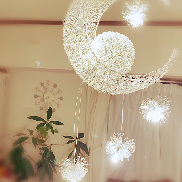 Chandelier, 子供部屋の装飾レトロ樹脂ハンギングランプホワイト Chandelier, 子供部屋の装飾レトロ樹脂ハンギングランプホワイト