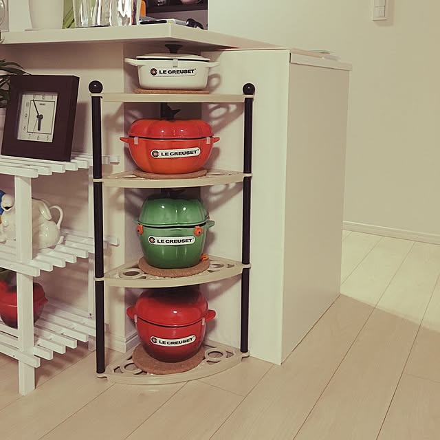 ルクルーゼポットスタンドのおすすめ商品とおしゃれな実例