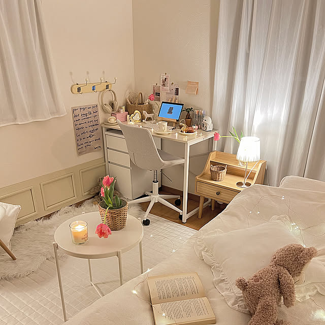 机 フラワーベースのおすすめ商品とおしゃれな実例 | RoomClip 机 フラワーベースのおすすめ商品とおしゃれな実例 | RoomClip