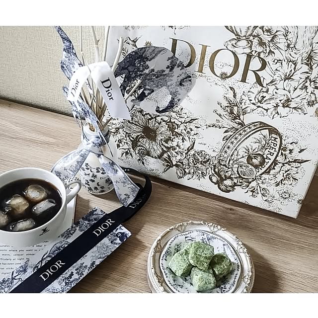 ハンドメイド/リメイク/ディフューザー/Dior/お花のある暮らし...などのインテリア実例 - 2024-04-01 10:39:21