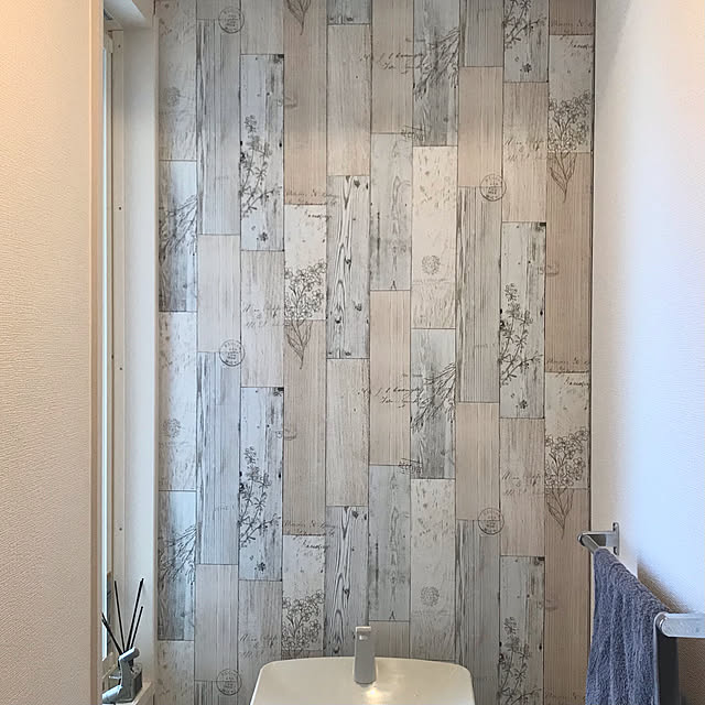 トイレの壁/リメイクシート木目調/リメイクシート/壁紙リメイク/壁紙DIY...などのインテリア実例 - 2021-03-03 20:36:40