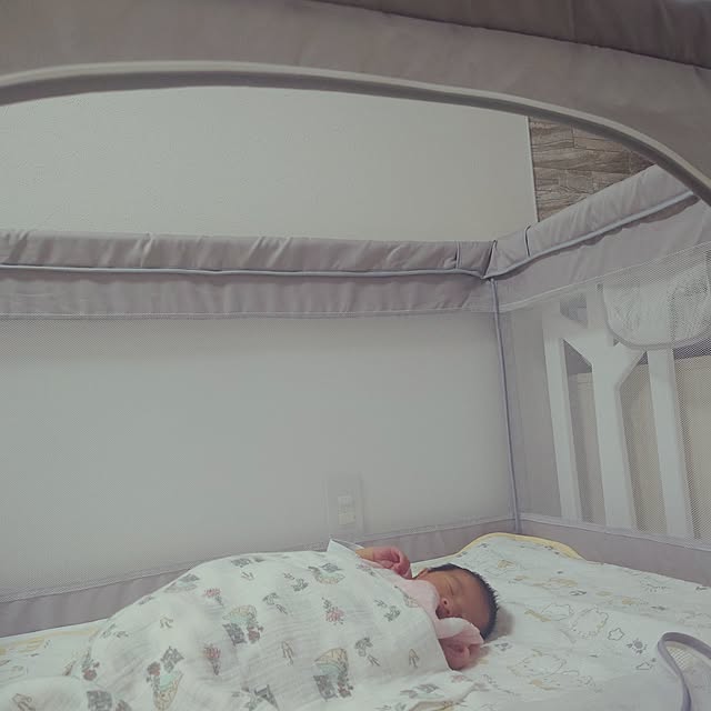 ベッド周り/子どもと暮らす/赤ちゃんのいる暮らし/ベビーサークル/ベビーベッド...などのインテリア実例 - 2024-11-14 08:55:15