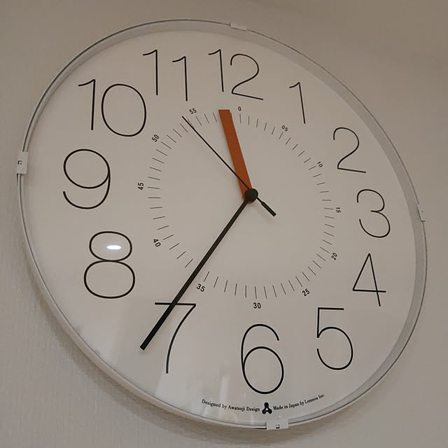 HemHemのLemnos-Lemnos レムノス RIKI STEEL CLOCK リキ スチール クロック WR08-24 / WR08-25 電波時計 音がしない スイープムーブメント 掛時計 ウォールクロックの家具・インテリア写真