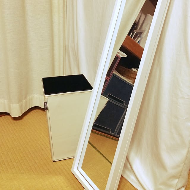 玄関/入り口/ゴミ箱/ミニマリストになりたい/ミラーのインテリア実例 - 2015-10-22 20:32:51