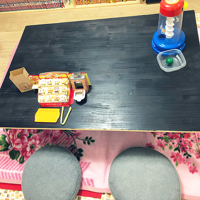 テーブルdiy/ラグ/名探偵コナン/本棚/クッション...などのインテリア実例 - 2019-11-10 11:14:44