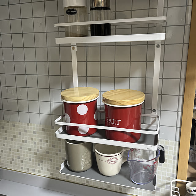 momoの山崎実業-tower タワー(山崎実業) レンジフード調味料ラック 3段 RANGE HOOD SEASONING RACK 調味料ストッカー シーズニングラック 調味料棚 キッチン収納 大容量の家具・インテリア写真