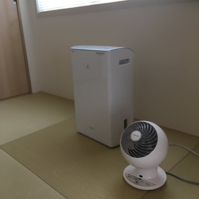 teteteのアイリスオーヤマ-サーキュレーター アイリスオーヤマ 扇風機 おしゃれ 18畳 左右首振り リモコン付き 静音 小型 サーキュレーターアイ PCF-SC15の家具・インテリア写真