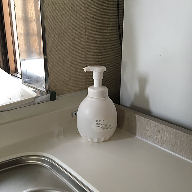 hirokoの-キレイキレイ 薬用ハンドコンディショニングソープ やさしいせっけんの香り 本体(450ml)【キレイキレイ】[ハンドソープ]の家具・インテリア写真