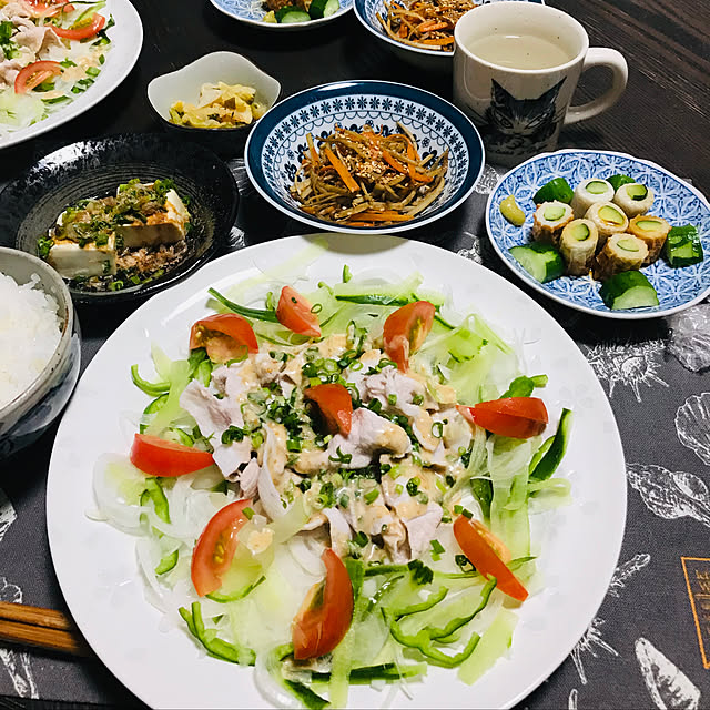 夕食❤︎/冷しゃぶサラダ/きんぴらゴボウ/竹輪きゅうり/冷奴...などのインテリア実例 - 2019-07-05 19:54:17