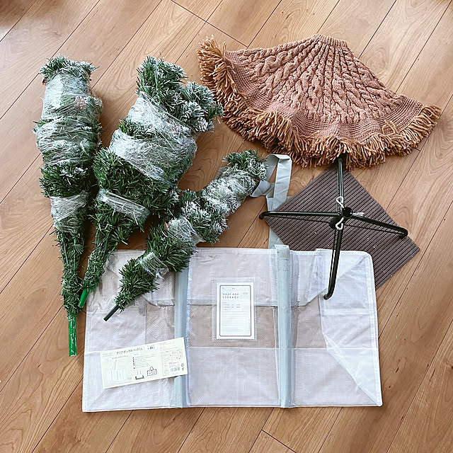 クリスマスツリー収納のアイデア・おすすめ商品・おしゃれな実例 クリスマスツリー収納のアイデア・おすすめ商品・おしゃれな実例