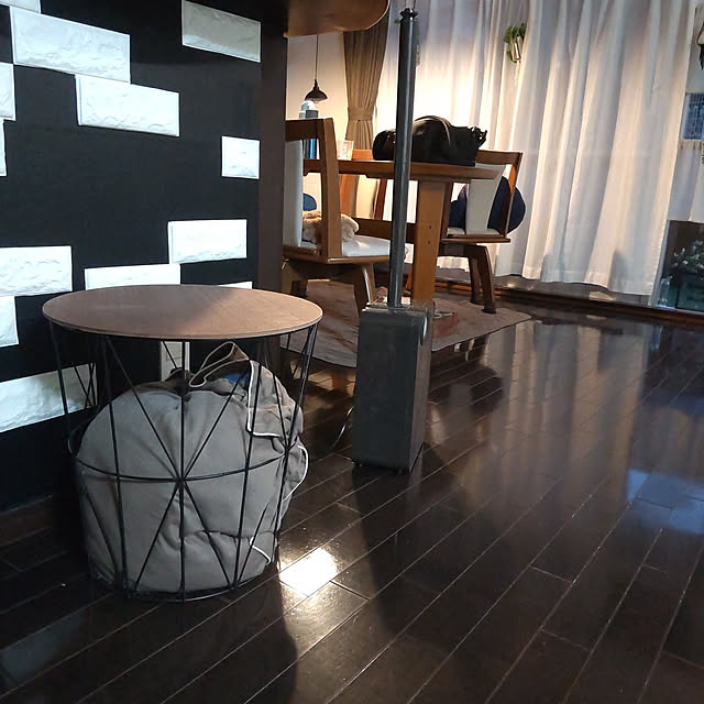 机/サイドテーブル/roomclipの出会いに感謝♪/マンション暮らし/ダークブラウンが好き...などのインテリア実例 - 2022-01-13 17:35:48