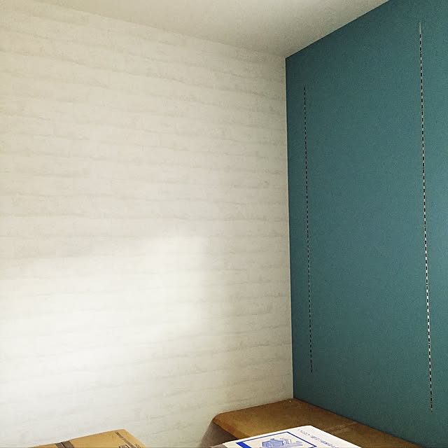 壁/天井/作業部屋/ミシン部屋/ミッキー/レンガ調壁紙のインテリア実例 - 2016-09-09 17:19:26