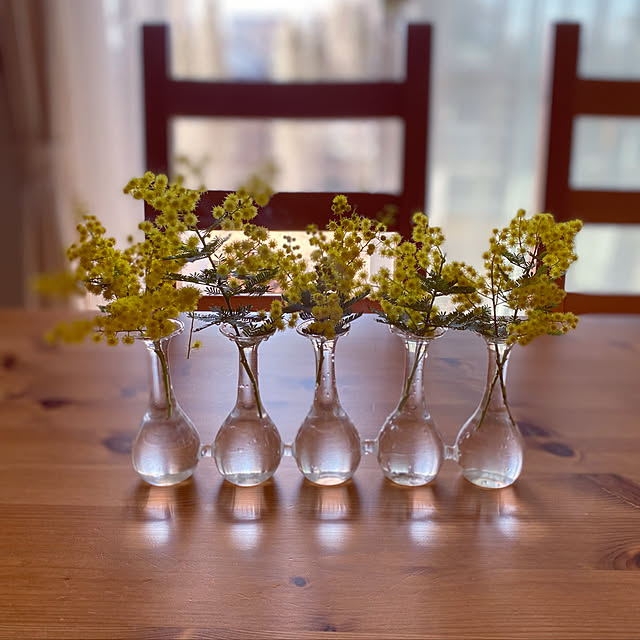 フラワーベース ミモザの花のおすすめ商品とおしゃれな実例 フラワーベース ミモザの花のおすすめ商品とおしゃれな実例