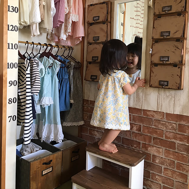 hinano1017のRamdy-木製2段踏み台 子ども 子供 大人も使える 猫 手洗い 脚立 飾り棚 プランター台 ステップ台 おしゃれ 2段 スツール Ramdy cheerful　の家具・インテリア写真