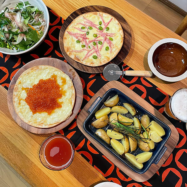 いくらの醤油漬け/秋の味覚/トマトジュースの炭酸割り/ジャガイモのグリル/野菜サラダ...などのインテリア実例 - 2022-10-10 21:06:06