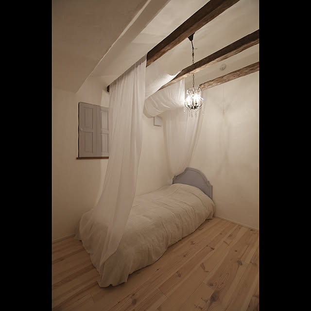 ベッド周り/ナチュラル/アンティーク/ラフェルム/梁...などのインテリア実例 - 2018-04-25 21:13:08