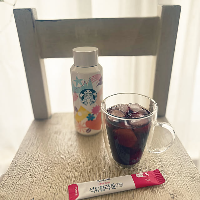 ベッド周り/ダブルウォールマグ/Standard Products/スタバタンブラー/植物性エストロゲン...などのインテリア実例 - 2023-08-26 10:32:53