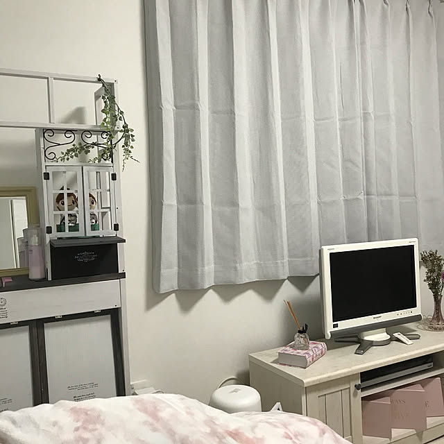 白いカーテン/一人暮らし/ニトリ/白いテレビ/ペーパーボックス収納...などのインテリア実例 - 2020-11-02 20:40:47